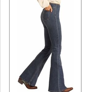 🪶Rock and roll cowgirl bargain bell pull on jeans🪶